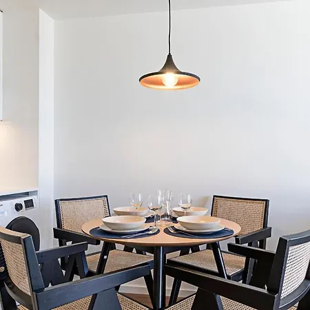 Santos 1071 By Lovelystay Appartement *