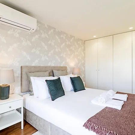 Santos 1071 By Lovelystay