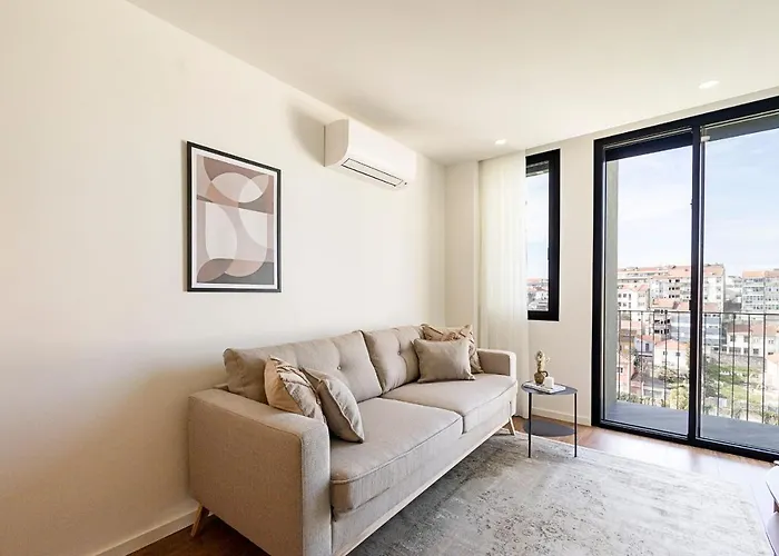 Apartment Santos 1071 By Lovelystay Porto