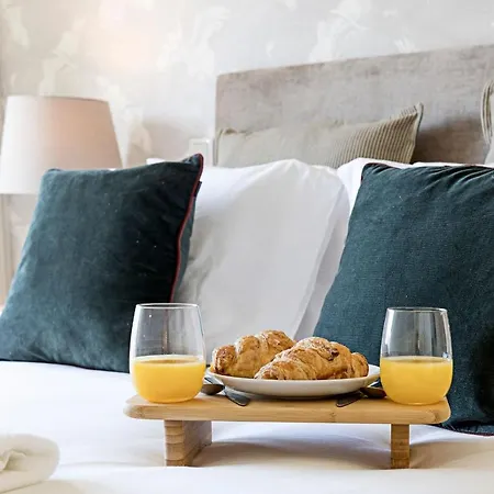 Santos 1071 By Lovelystay